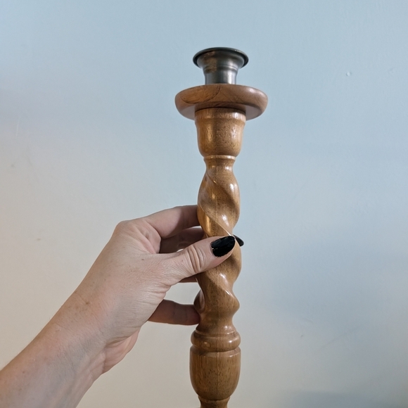 Elegant Wooden Candle Holders - Picture 10 of 10